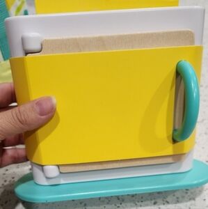 Lovevery Emotion mirror match